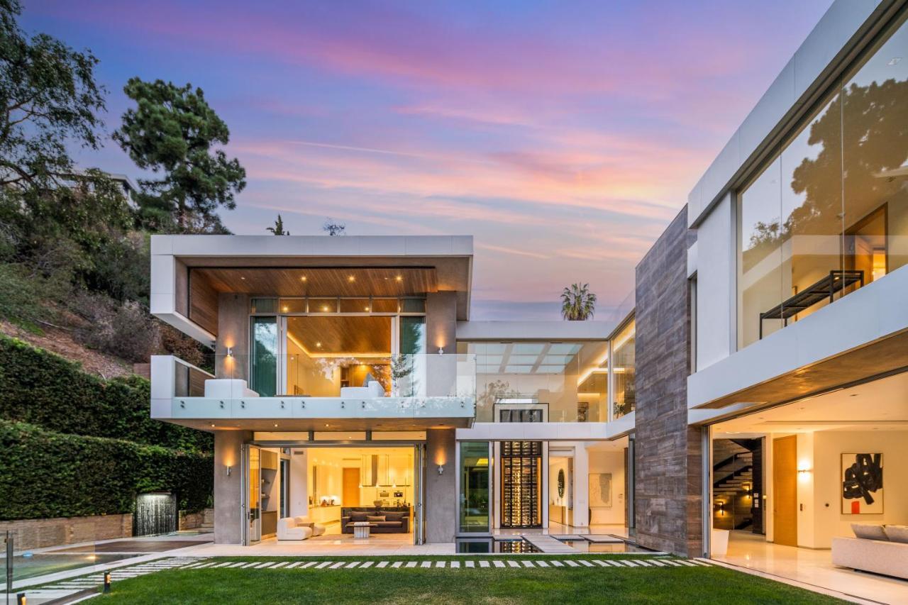 Ultra Modern Sunset Strip Mansion *