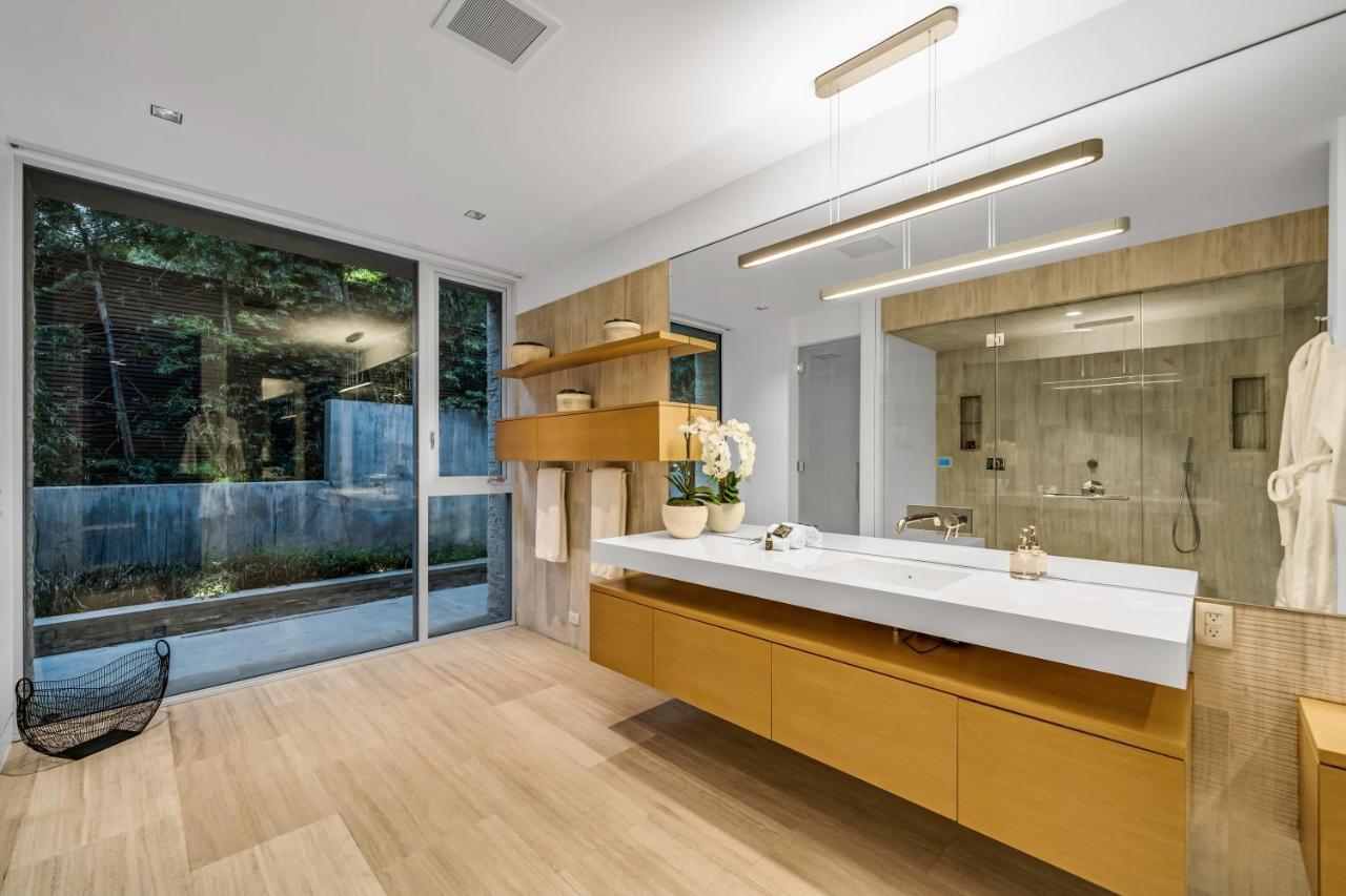 Villa Ultra Modern Sunset Strip Mansion *