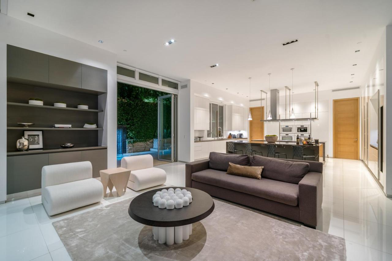 Ultra Modern Sunset Strip Mansion