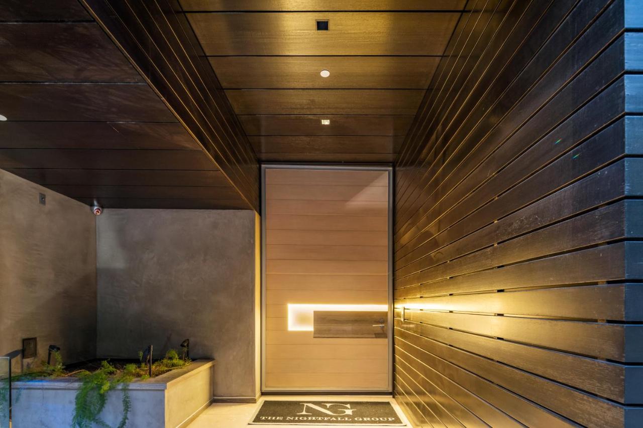 Ultra Modern Sunset Strip Mansion *