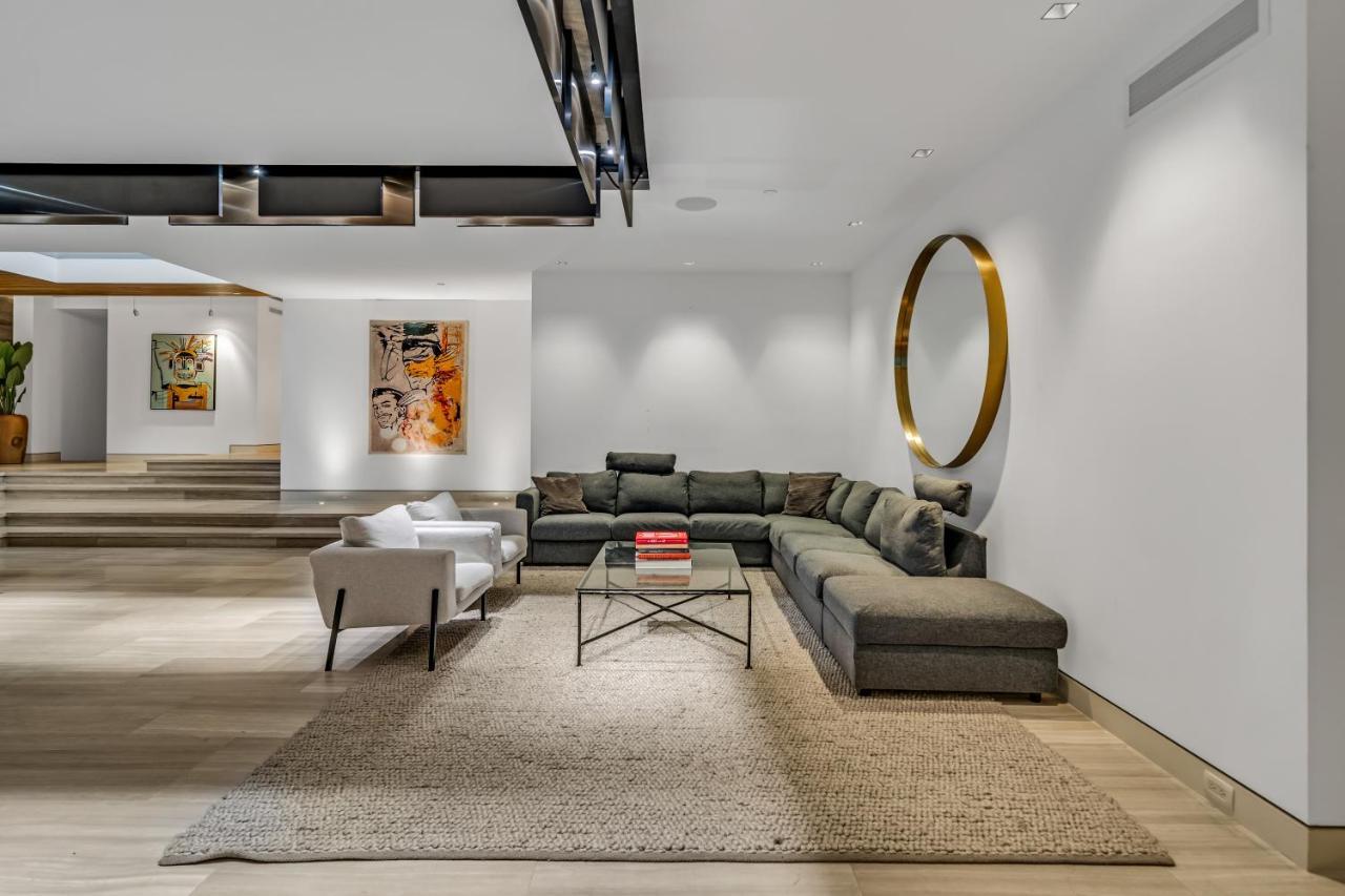 Ultra Modern Sunset Strip Mansion
